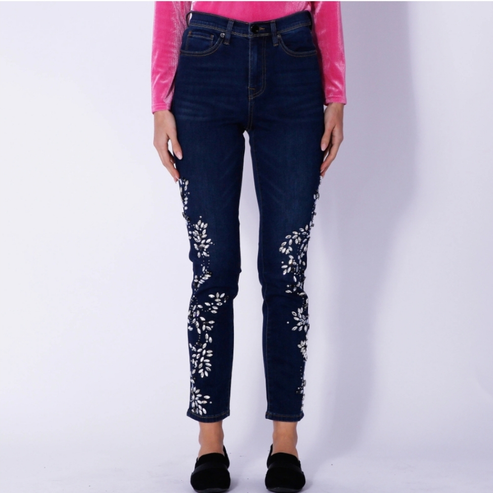 Diane Gilman Classic Stretch Embelished Staight leg Denim Jean, Size 4 Tall